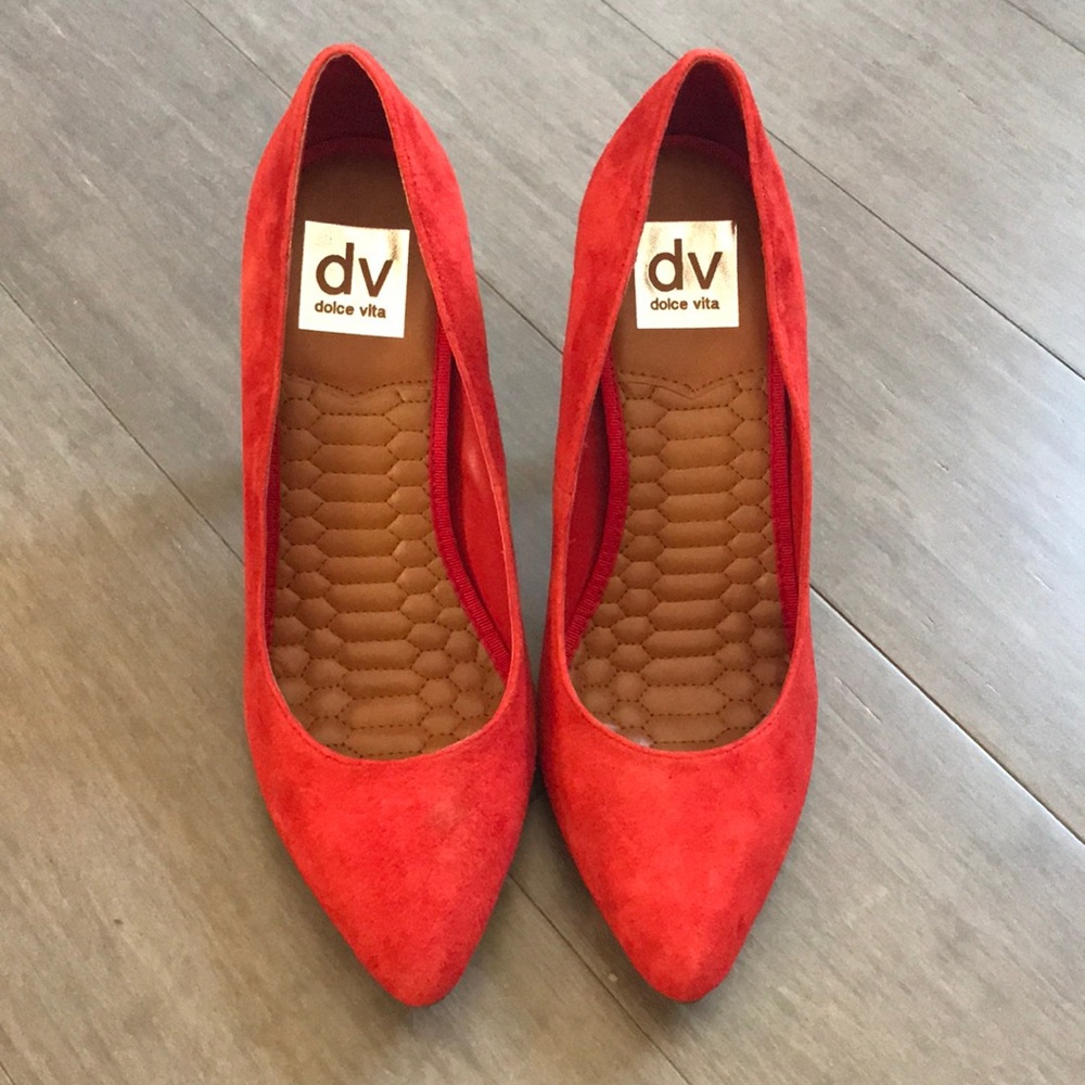 Red Dolce Vita pumps